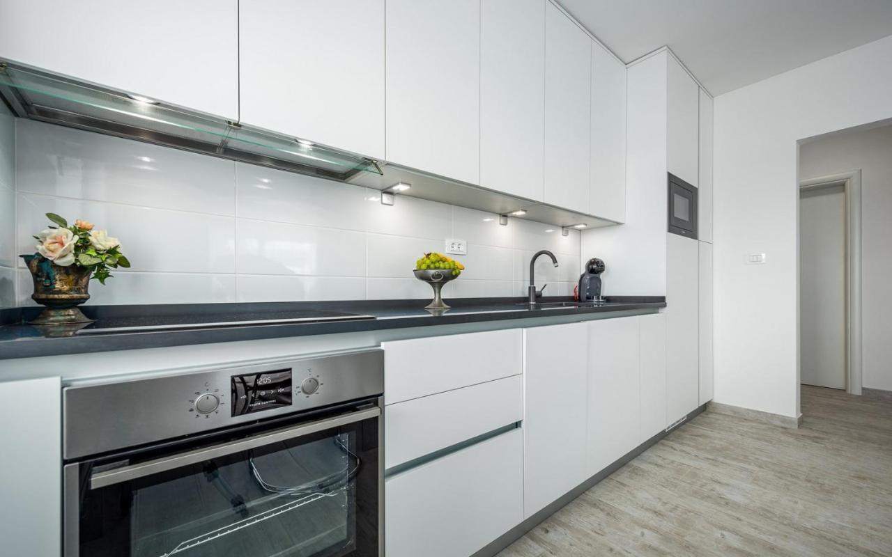 Apartment Sofia House With Umag